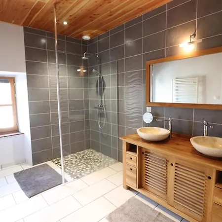 Maison Renovee, Proche Station Super-lioran, 3 Chambres, Inclus, Animaux Acceptes. - Fr-1-742-474 Vakantiehuis